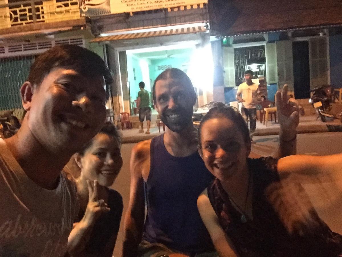Bonjour Hostel Hue Bagian luar foto